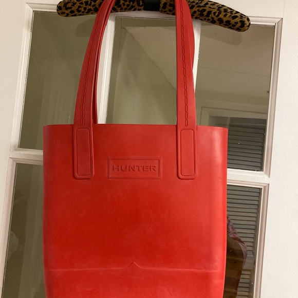 Hunter Bags Hunter Large Red Rubber Tote Bag Poshmark